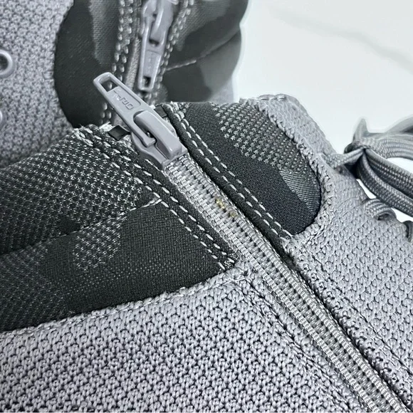 Clarks Cloudsteppers High Top Zip Sneaker Gray Grey Camouflage Detail 10 Wide - Picture 8 of 10